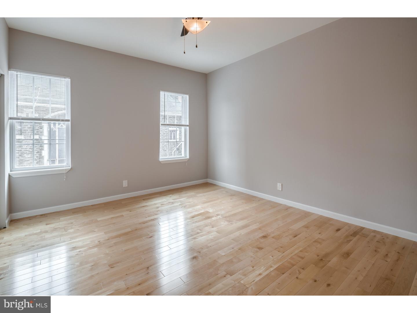2105 Tasker Street Philadelphia, PA 19145 - Photo 17 of 21