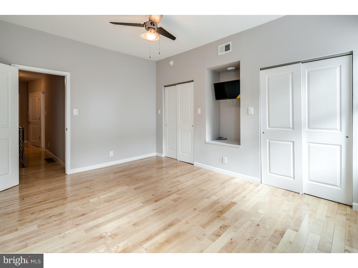 2105 Tasker Street Philadelphia, PA 19145 - Photo 18 of 21