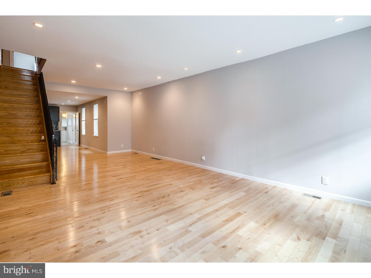 2105 Tasker Street Philadelphia, PA 19145 - Photo 3 of 21