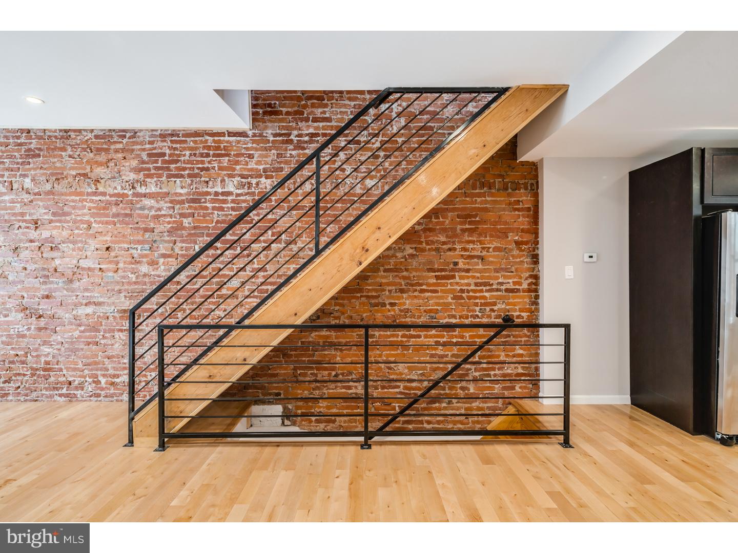 2105 Tasker Street Philadelphia, PA 19145 - Photo 5 of 21