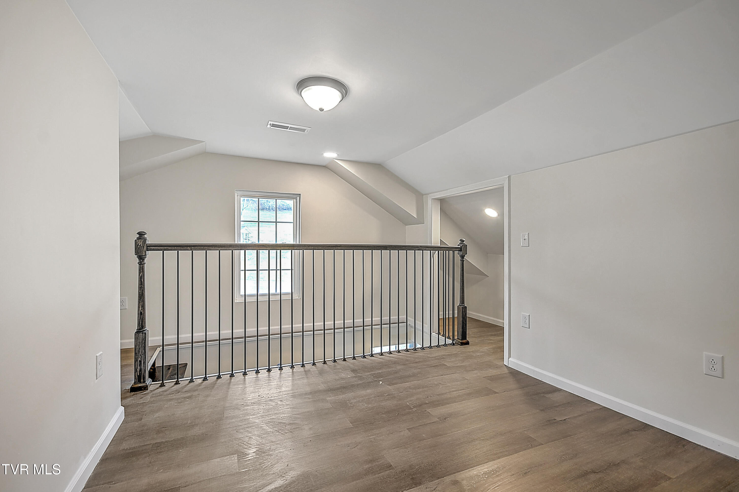 400 Lucy Road Kingsport, TN 37660 - Photo 31 of 39 400 Lucy CP-31