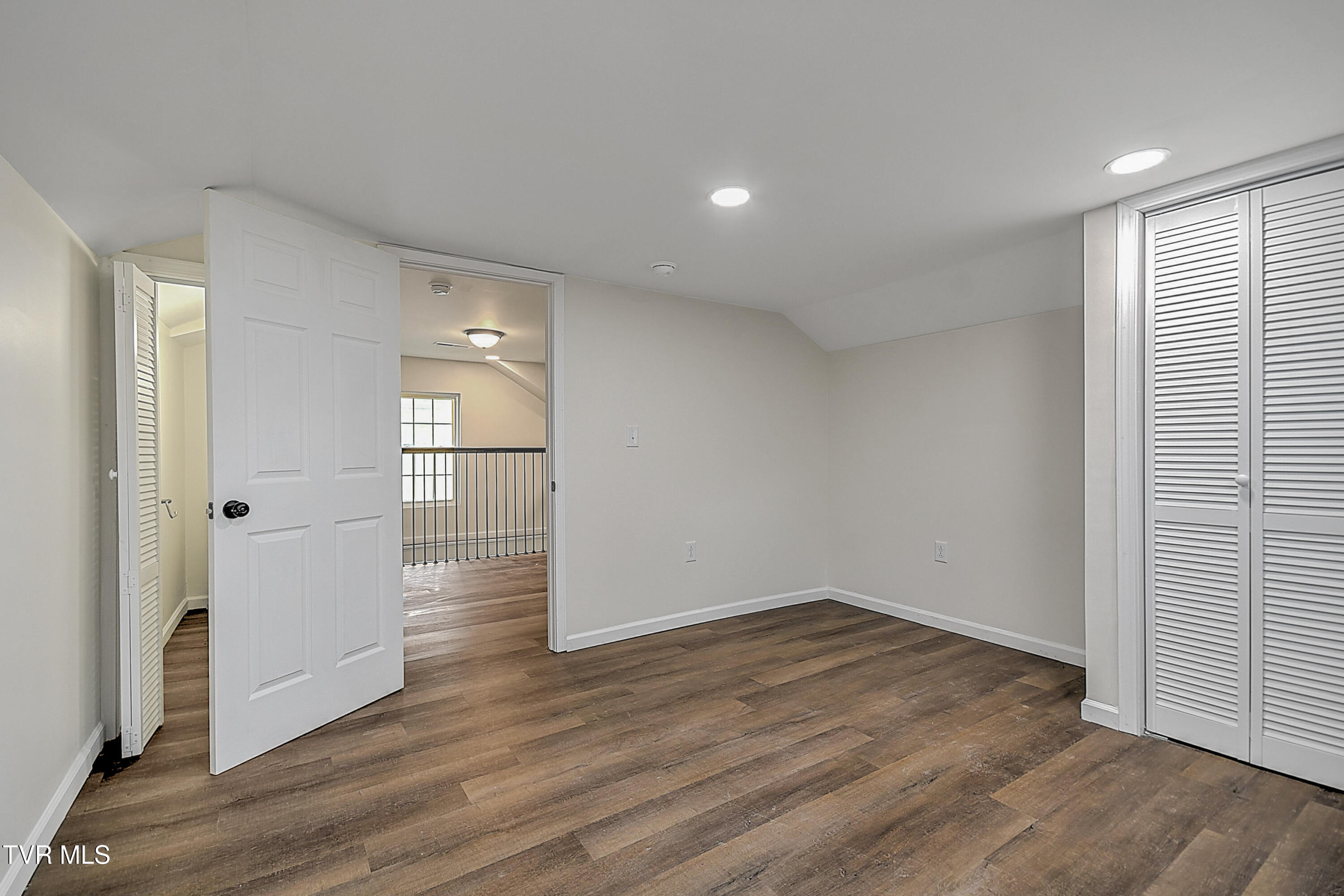400 Lucy Road Kingsport, TN 37660 - Photo 34 of 39 400 Lucy CP-34