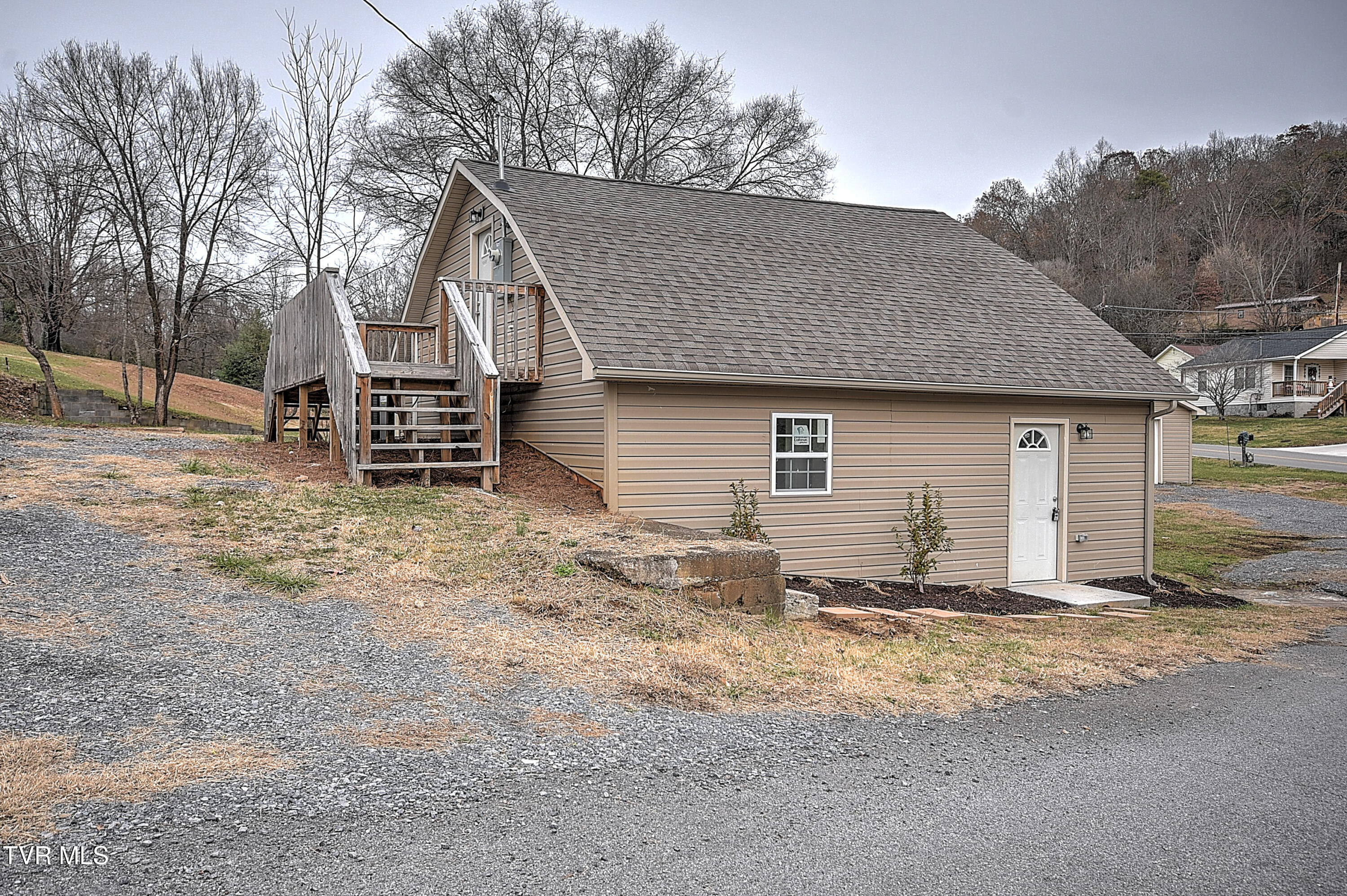 400 Lucy Road Kingsport, TN 37660 - Photo 4 of 39 400 Lucy CP-5