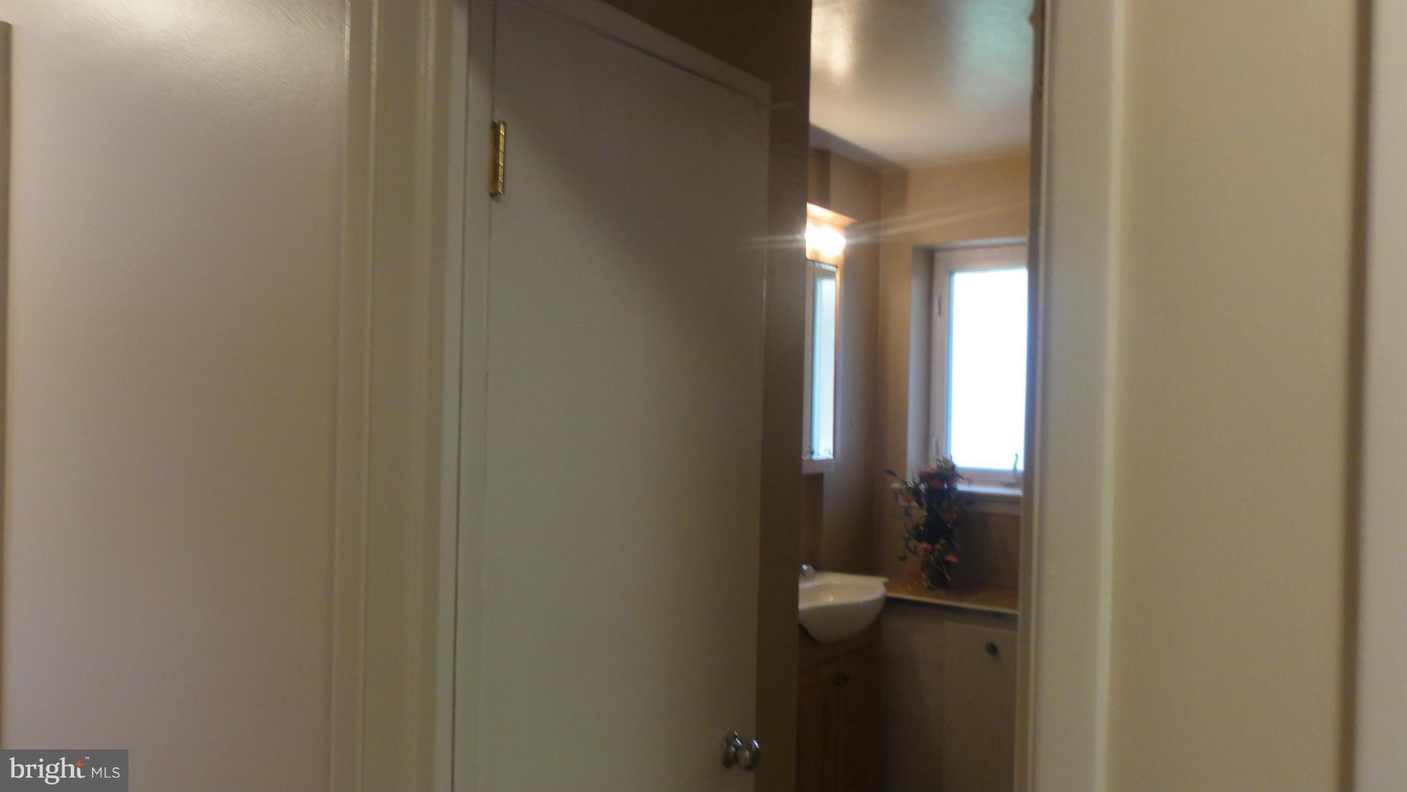 5400 Charlottesville Road Springfield, VA 22151 - Photo 13 of 30 Interior (General)