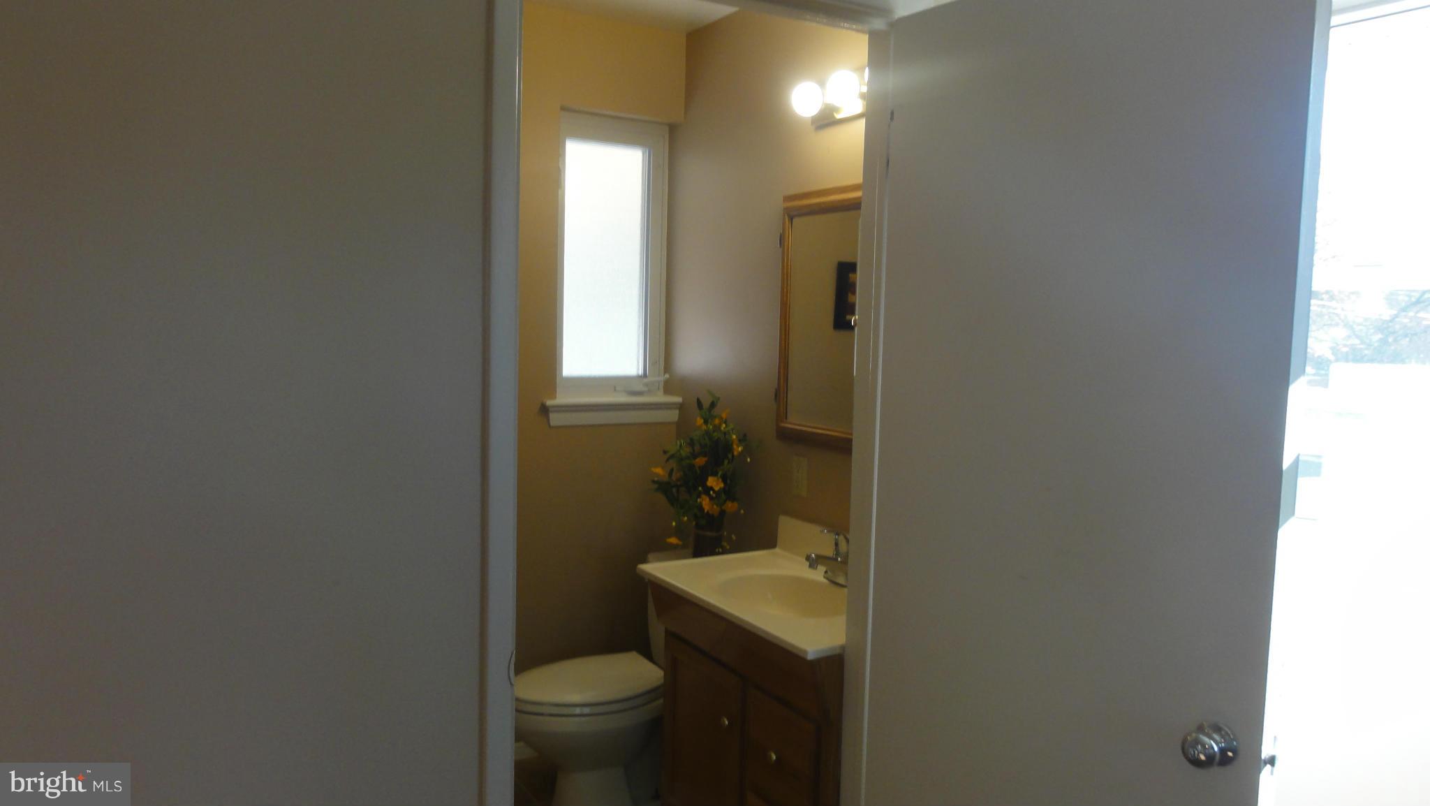 5400 Charlottesville Road Springfield, VA 22151 - Photo 21 of 30 Bath