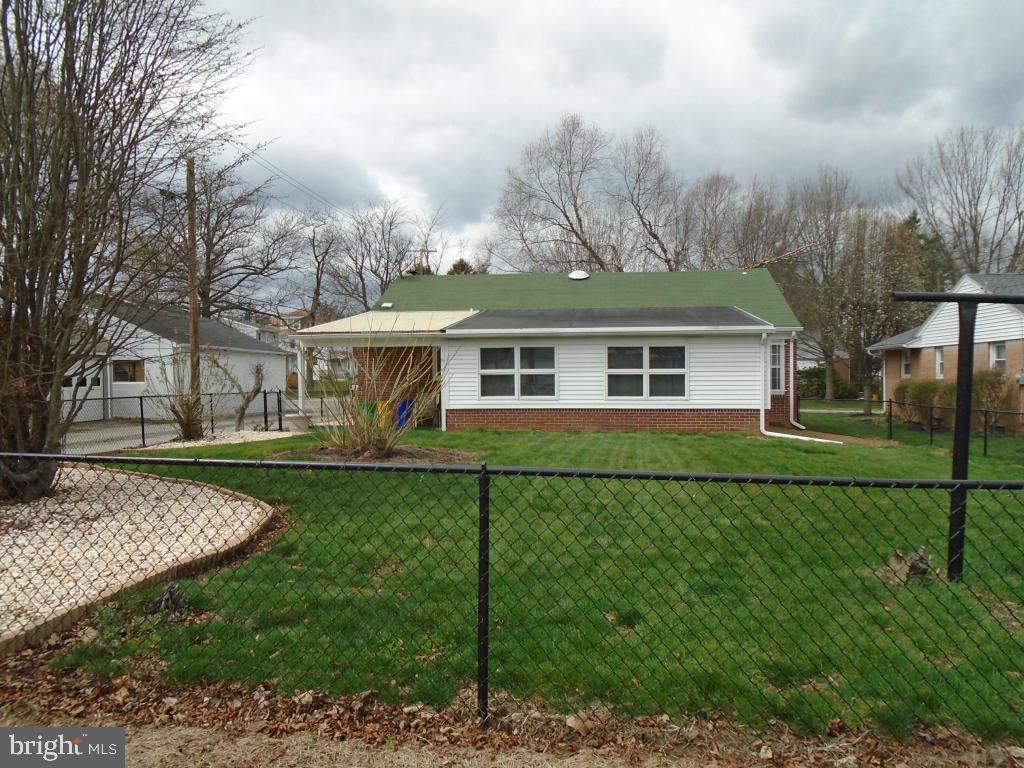 322 Irving Road York, PA 17403 - Photo 4 of 22 Gallery Image 4