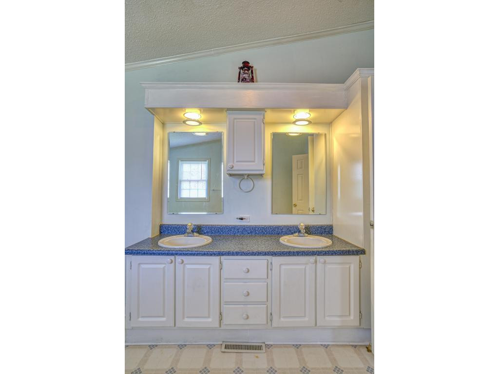 296 Taylor Road Fall Branch, TN 37656 - Photo 23 of 36 Photo 23
