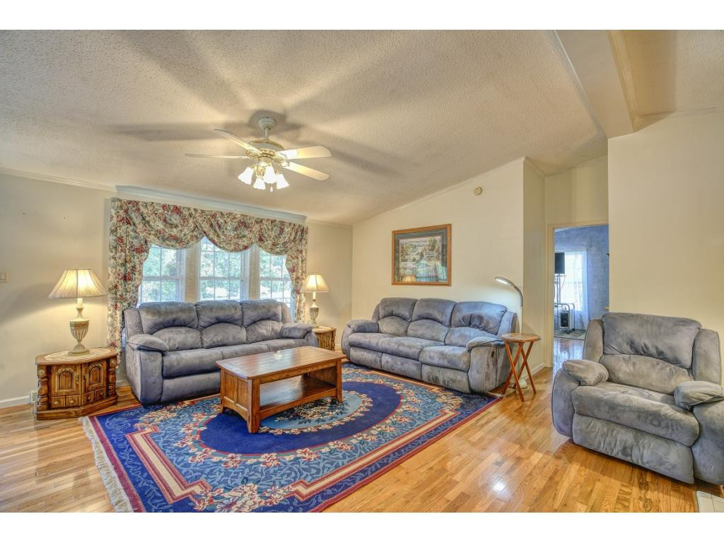 296 Taylor Road Fall Branch, TN 37656 - Photo 4 of 36 Photo 4
