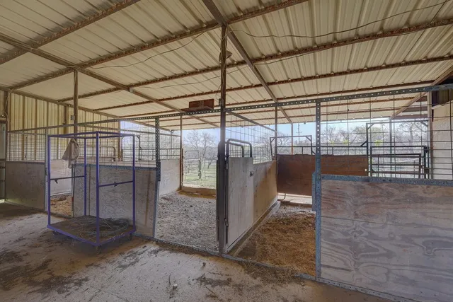 $685,000 | 190 Cr 3198 Valley Mills, Valley Mills, TX 76689