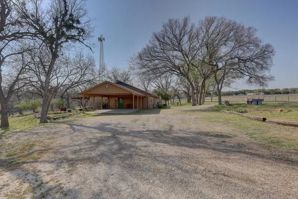$685,000 | 190 Cr 3198 Valley Mills, Valley Mills, TX 76689