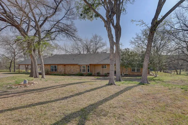 $685,000 | 190 Cr 3198 Valley Mills, Valley Mills, TX 76689
