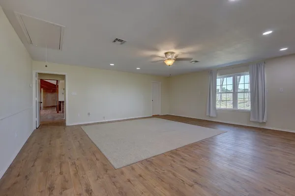 $685,000 | 190 Cr 3198 Valley Mills, Valley Mills, TX 76689