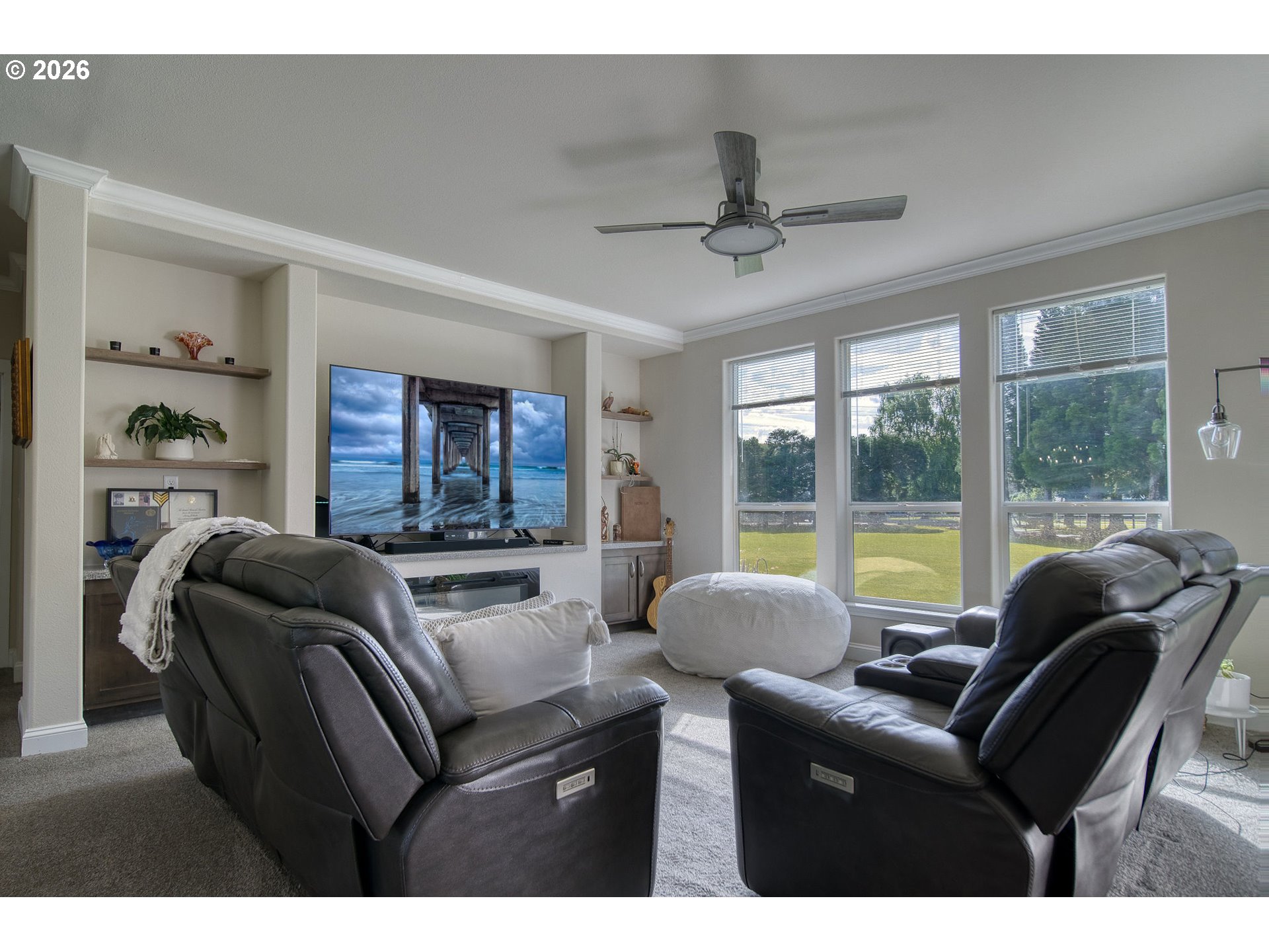 55635 Fullerton Road Warren, OR 97053 - Photo 6 of 46 Living Room