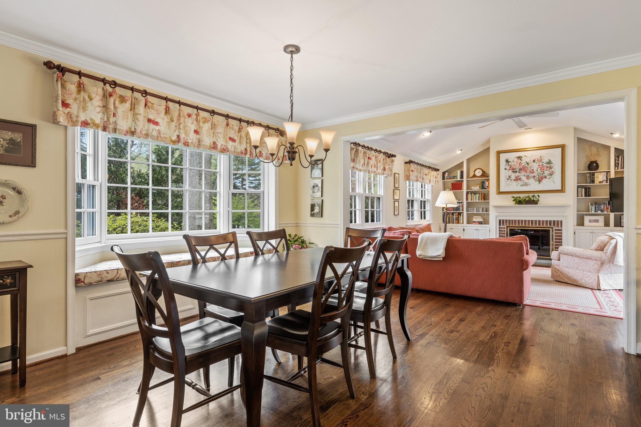 392 Yorkshire Road Bryn Mawr, PA 19010 - Photo 5 of 35 Open flow from Kitchen to Family Room
