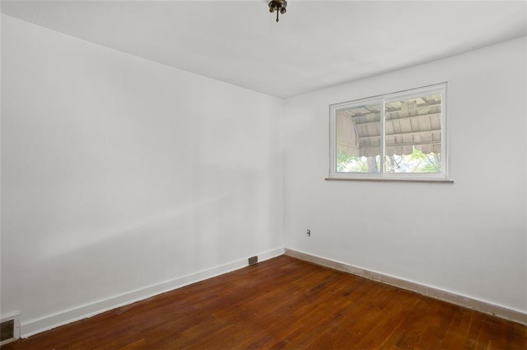 218 Long Road Pittsburgh, PA 15235 - Photo 15 of 17