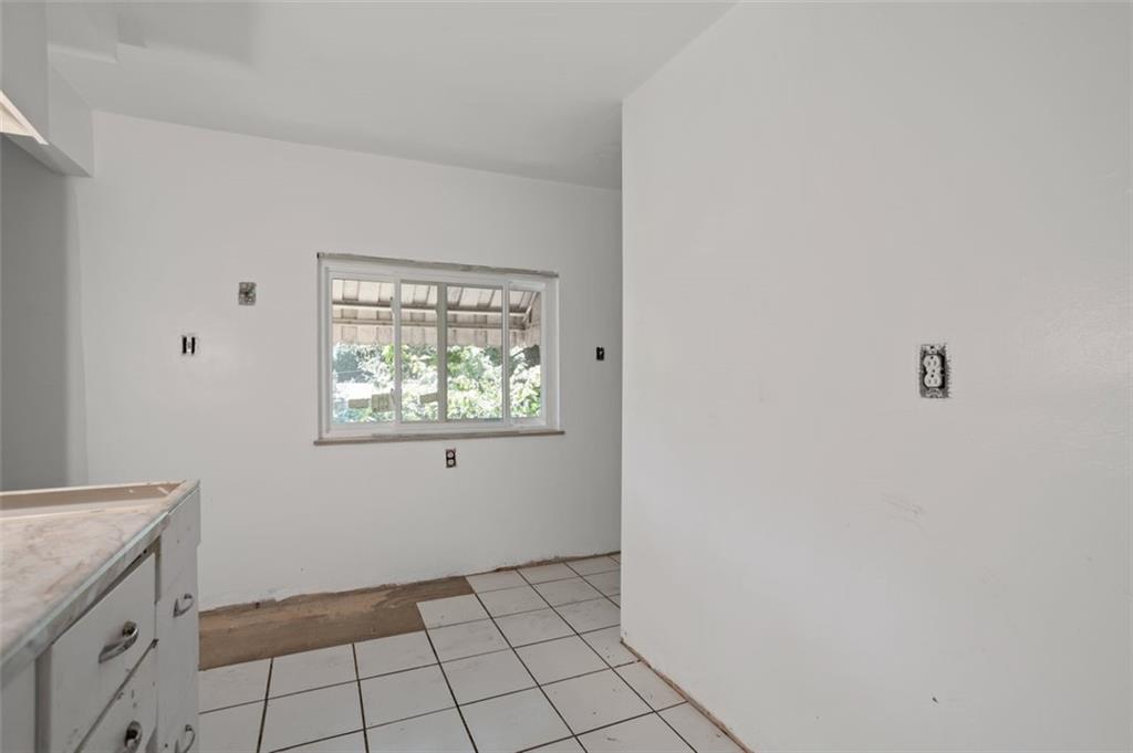 218 Long Road Pittsburgh, PA 15235 - Photo 10 of 17