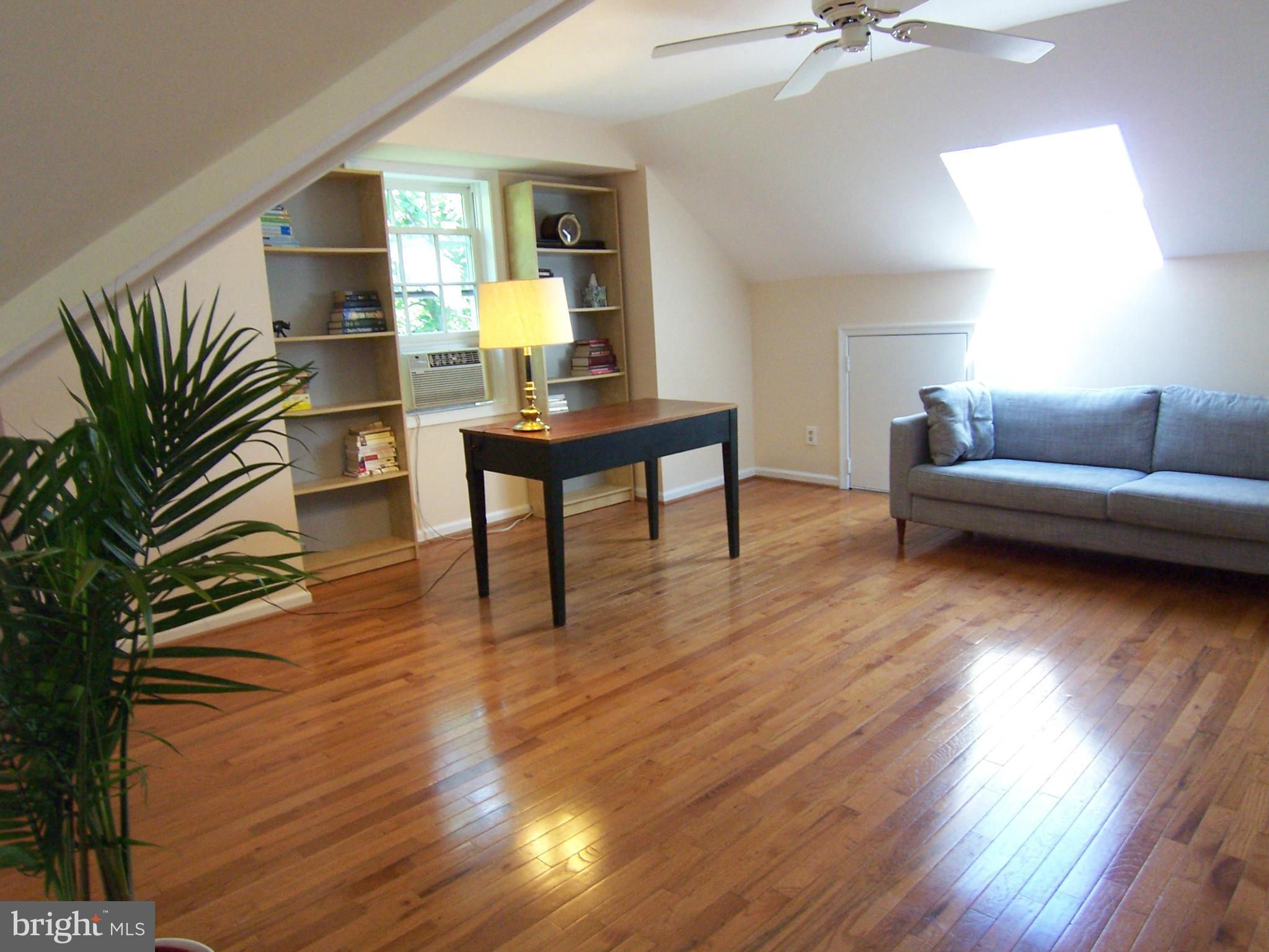 2300 Colston Drive, Unit C203 Silver Spring, MD 20910 - Photo 7 of 27 Interior (General)