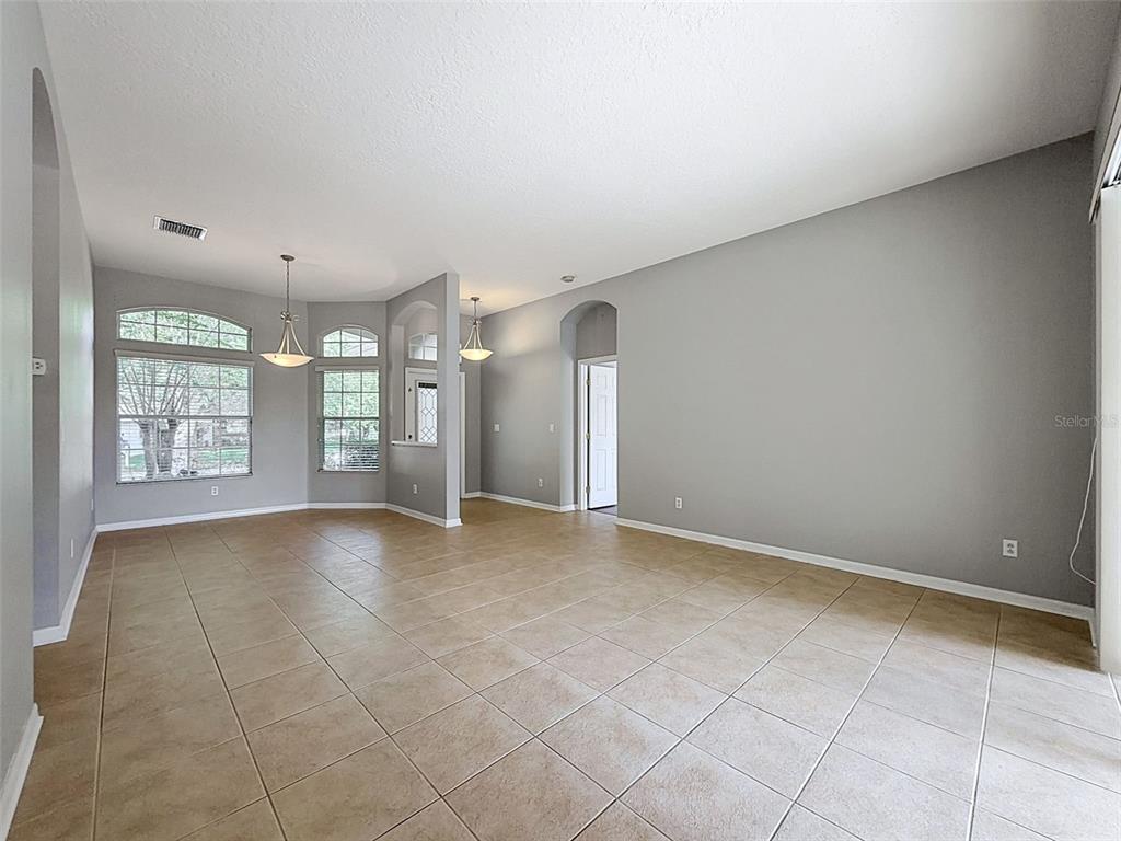 2021 Rutherford Drive Dover, FL 33527 - Photo 12 of 54
