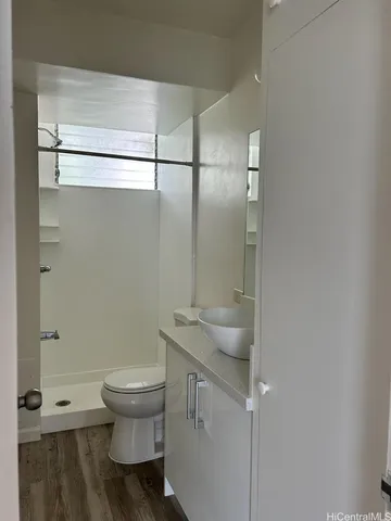 $1,950 | 1430 Wilder Avenue, Unit 301, Honolulu, HI 96822