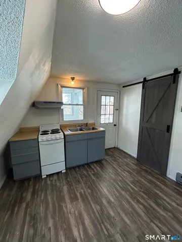 $900 | 168 High Street, Torrington, CT 06790