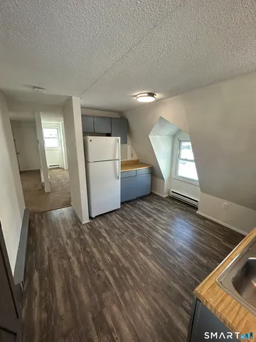 $900 | 168 High Street, Torrington, CT 06790