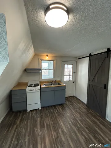 $900 | 168 High Street, Torrington, CT 06790