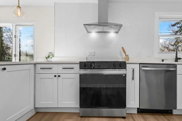 $475,000 | 7245 North Seneca Avenue, Glendale, WI 53217