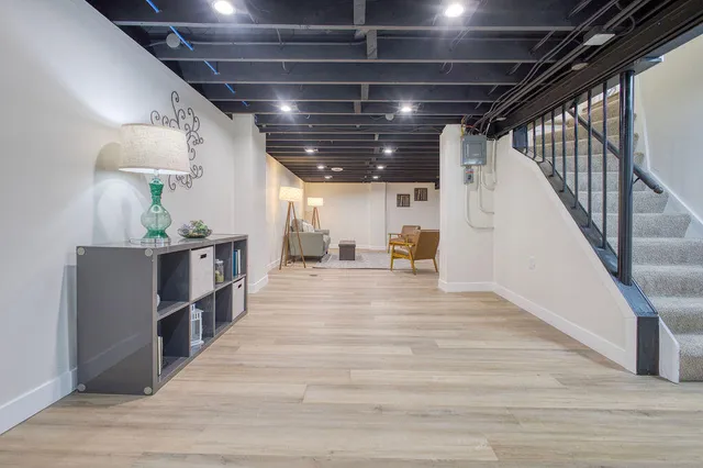 $475,000 | 7245 North Seneca Avenue, Glendale, WI 53217