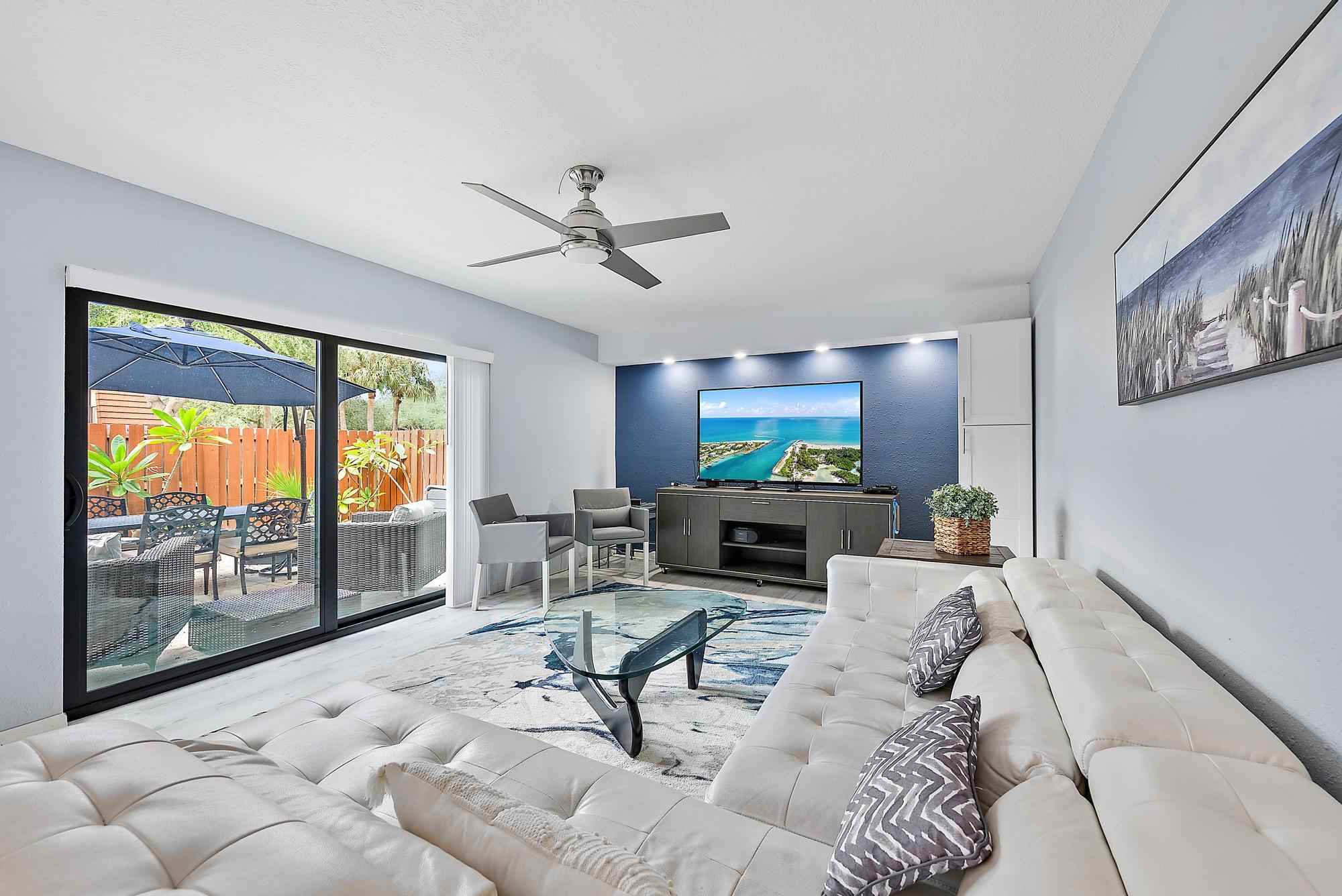 2902 29th Court Jupiter, FL 33477 - Photo 12 of 24 2902 29th Ct-10