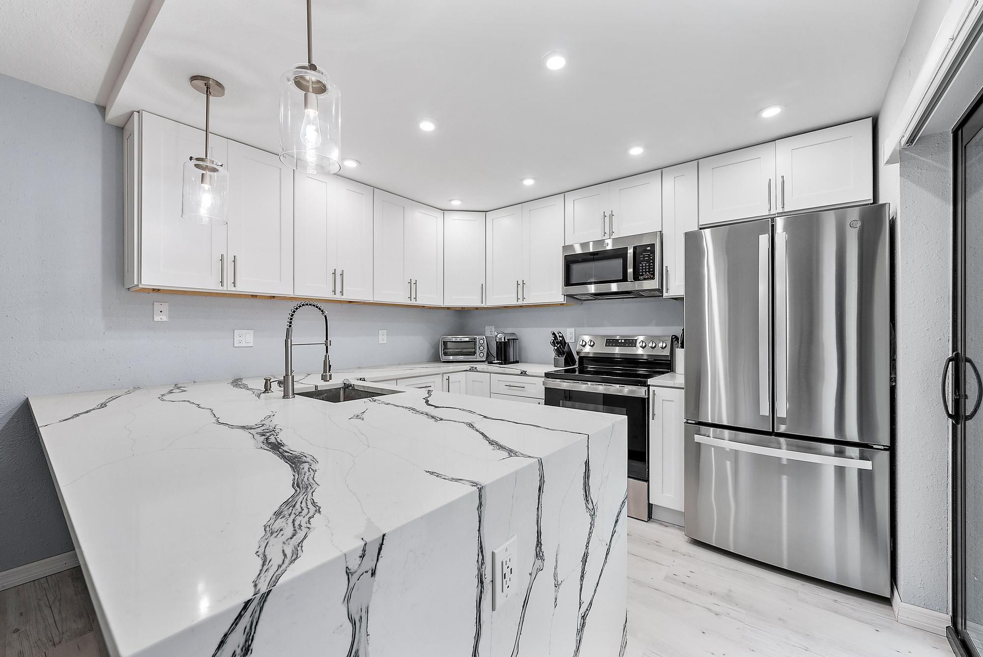 2902 29th Court Jupiter, FL 33477 - Photo 4 of 24 2902 29th Ct-16