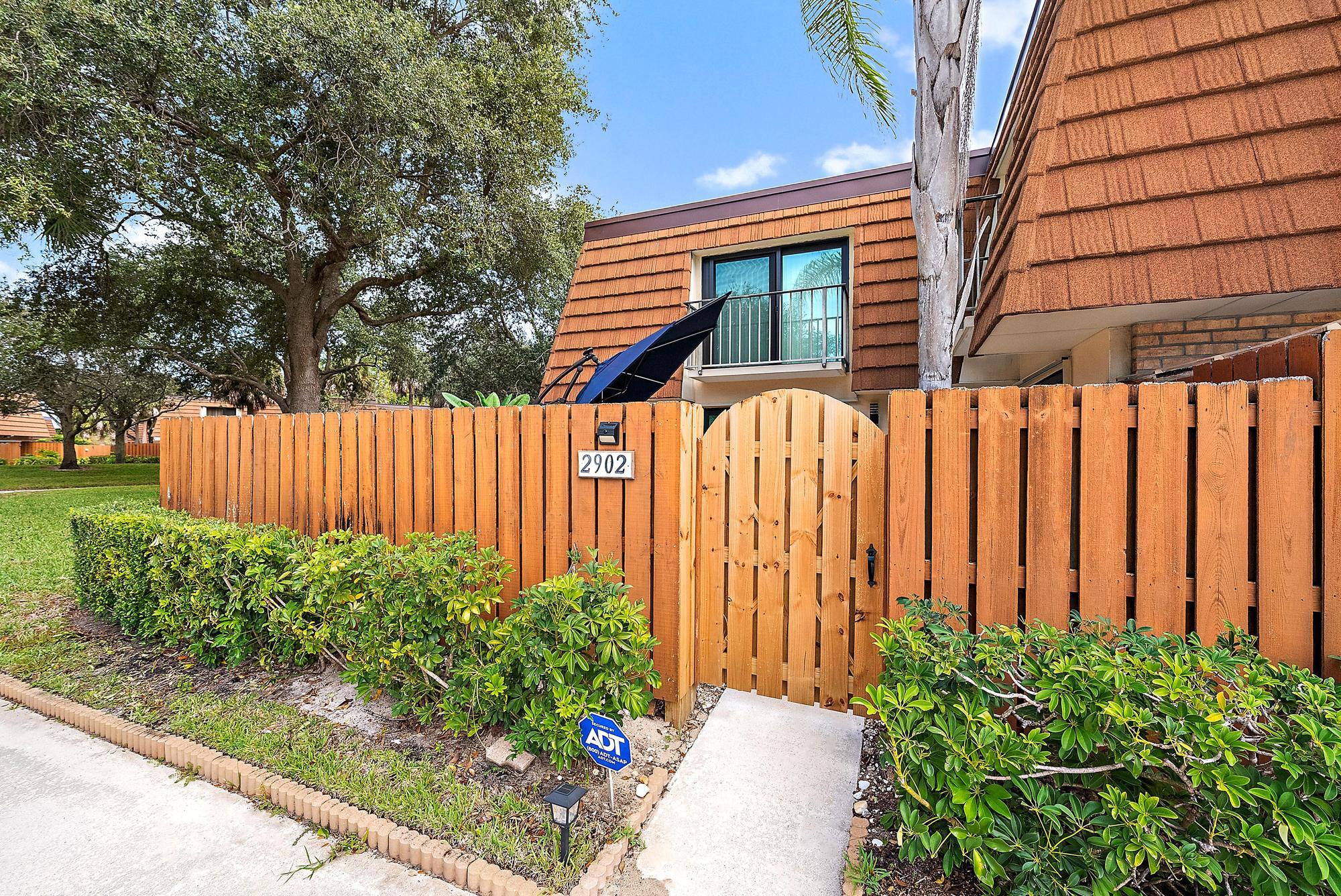 2902 29th Court Jupiter, FL 33477 - Photo 9 of 24 2902 29th Ct-6