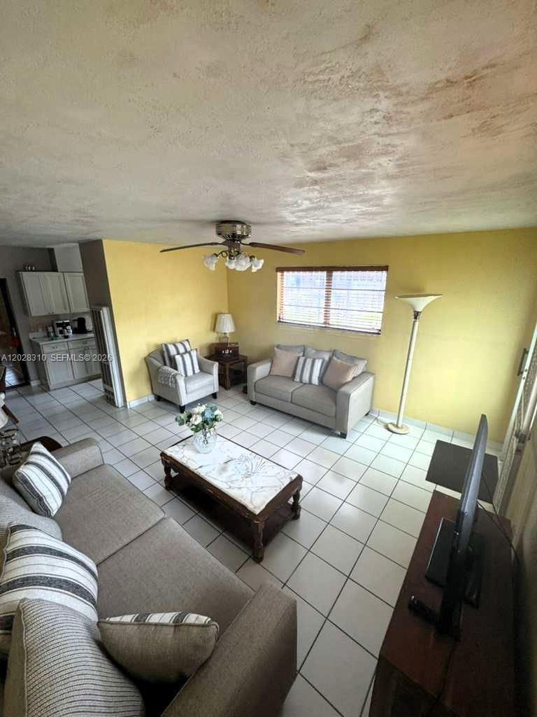 252 East 37th Street Hialeah, FL 33013 - Photo 10 of 51