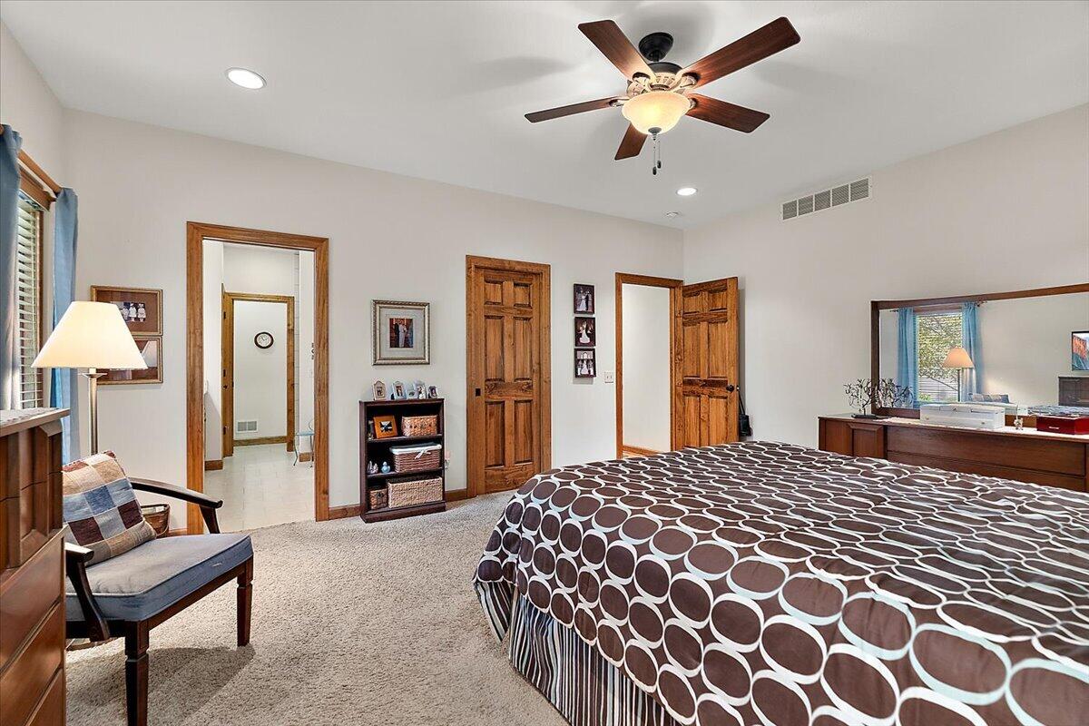 3958 Fox Woods Road St. Joseph, MI 49085 - Photo 15 of 45 Primary Bedroom