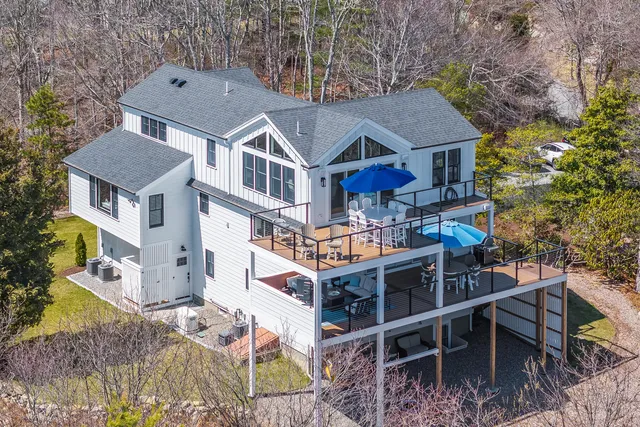 $4,750,000 | 87 Oyster Pond Road, Falmouth, MA 02540
