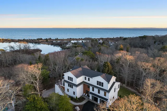 $4,750,000 | 87 Oyster Pond Road, Falmouth, MA 02540