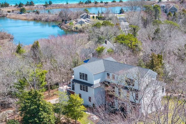 $4,750,000 | 87 Oyster Pond Road, Falmouth, MA 02540