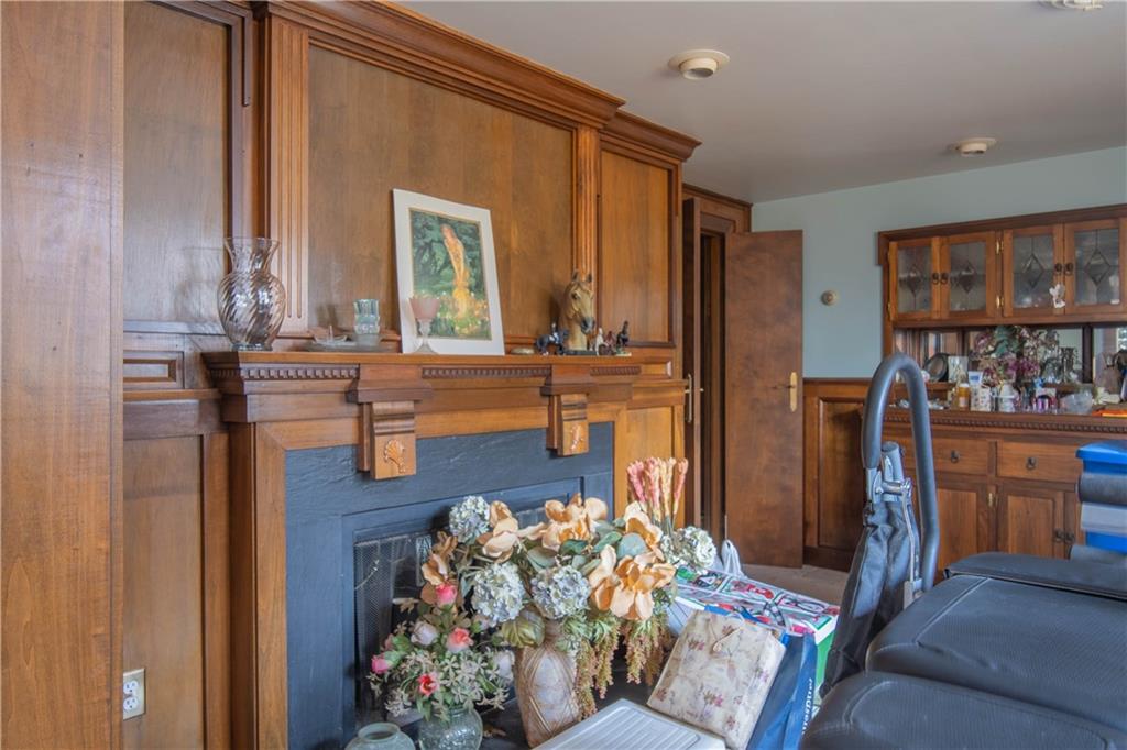 280 Ferry Road Sewickley, PA 15143 - Photo 17 of 21 a living room with furniture