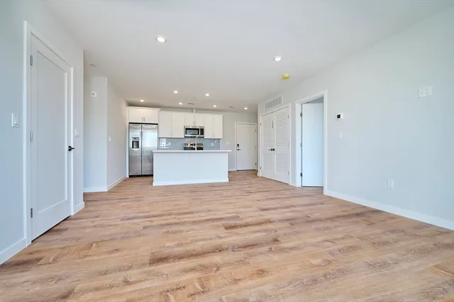 $3,300 | 510 Willard Street, Unit 107, Quincy, MA 02169