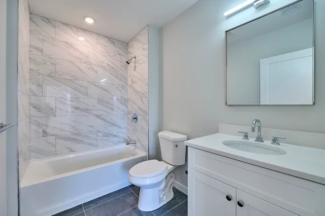 $3,300 | 510 Willard Street, Unit 107, Quincy, MA 02169