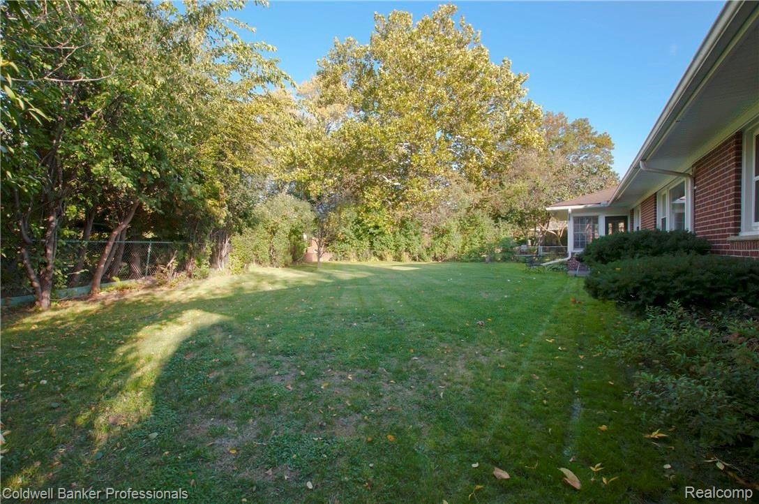 1180 South Renaud Road Grosse Pointe, MI 48236 - Photo 27 of 29 25.jpg