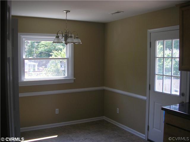212 Chessington Road North Chesterfield, VA 23236 - Photo 3 of 11 Breakfast Nook