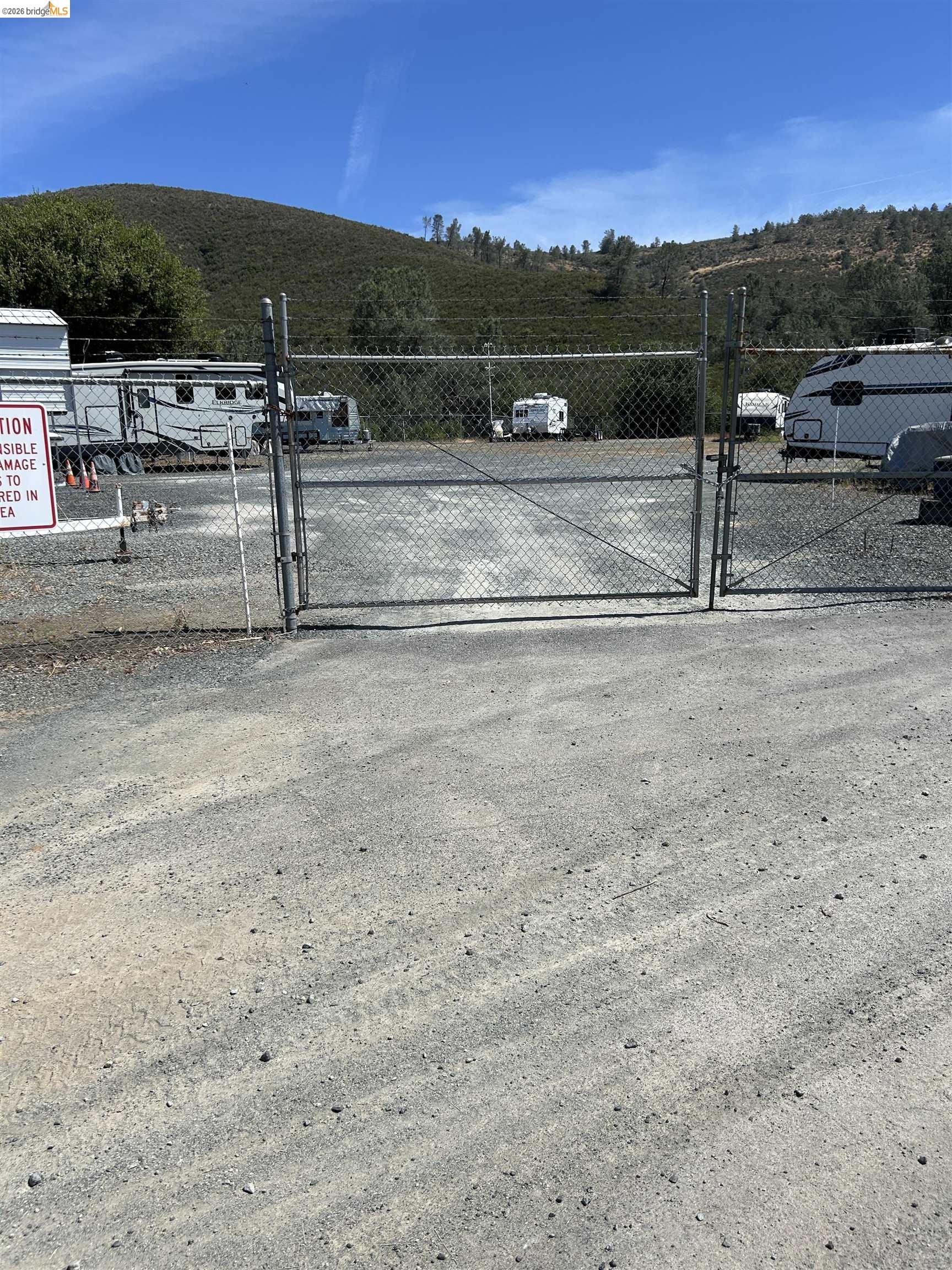 8400 Old Melones Road Jamestown, CA 95327 - Photo 21 of 23 a view of a backyard