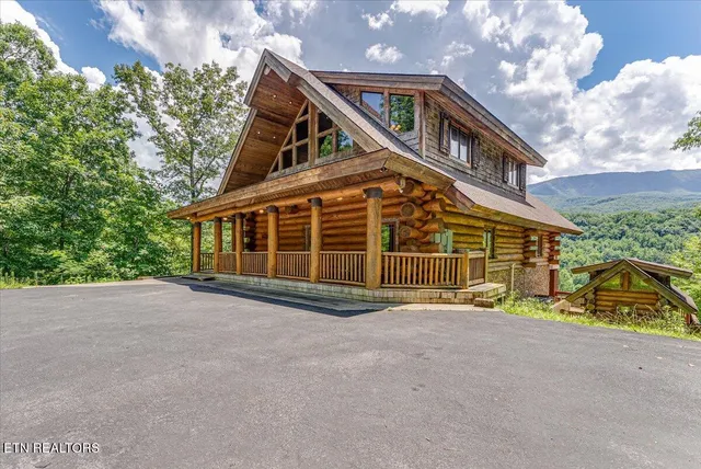 $2,450,000 | 213 Matterhorn Drive, Gatlinburg, TN 37738