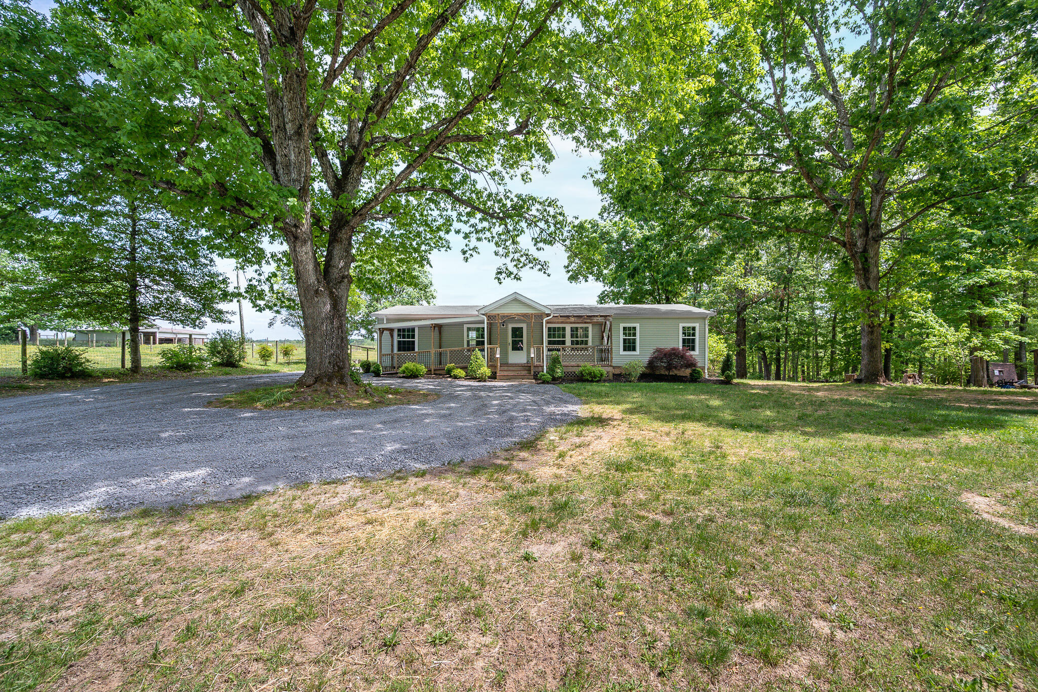 8646 Dickerson Mill Road Moneta, VA 24121 - Photo 1 of 36 1