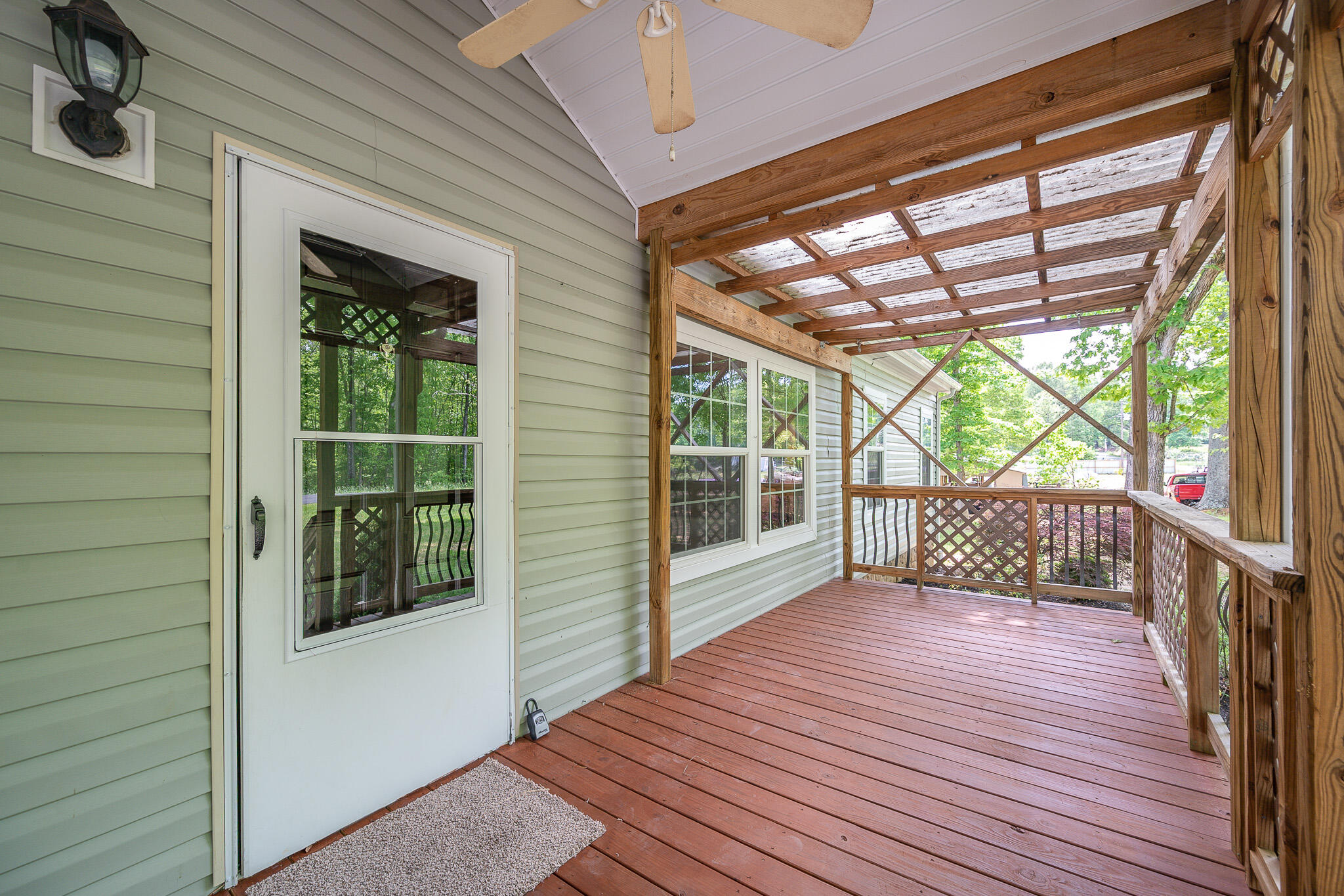 8646 Dickerson Mill Road Moneta, VA 24121 - Photo 5 of 36 4