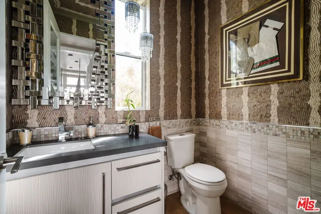 a front view of a building