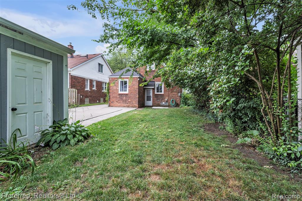 4422 Yorkshire Road Detroit, MI 48224 - Photo 41 of 45