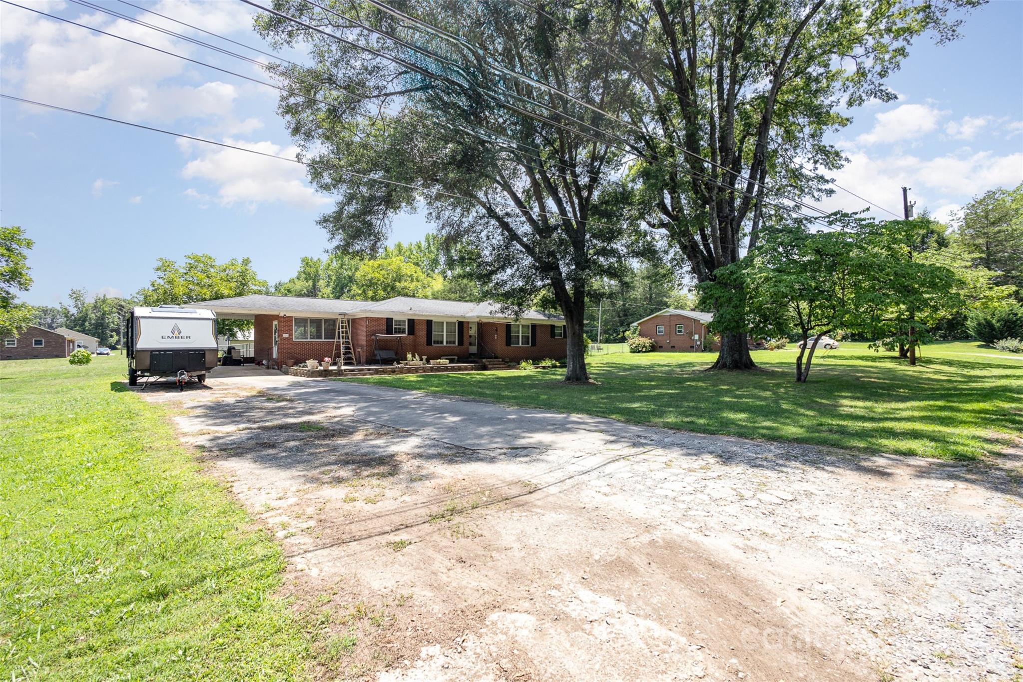108 Pinkney Road Dallas, NC 28034 - Photo 3 of 20 Gallery Image 3