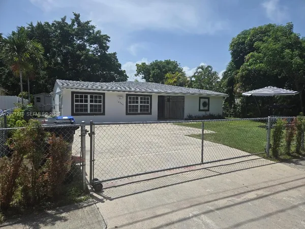 $4,990 | 18360 Northeast 22nd Avenue, North Miami Beach, FL 33160