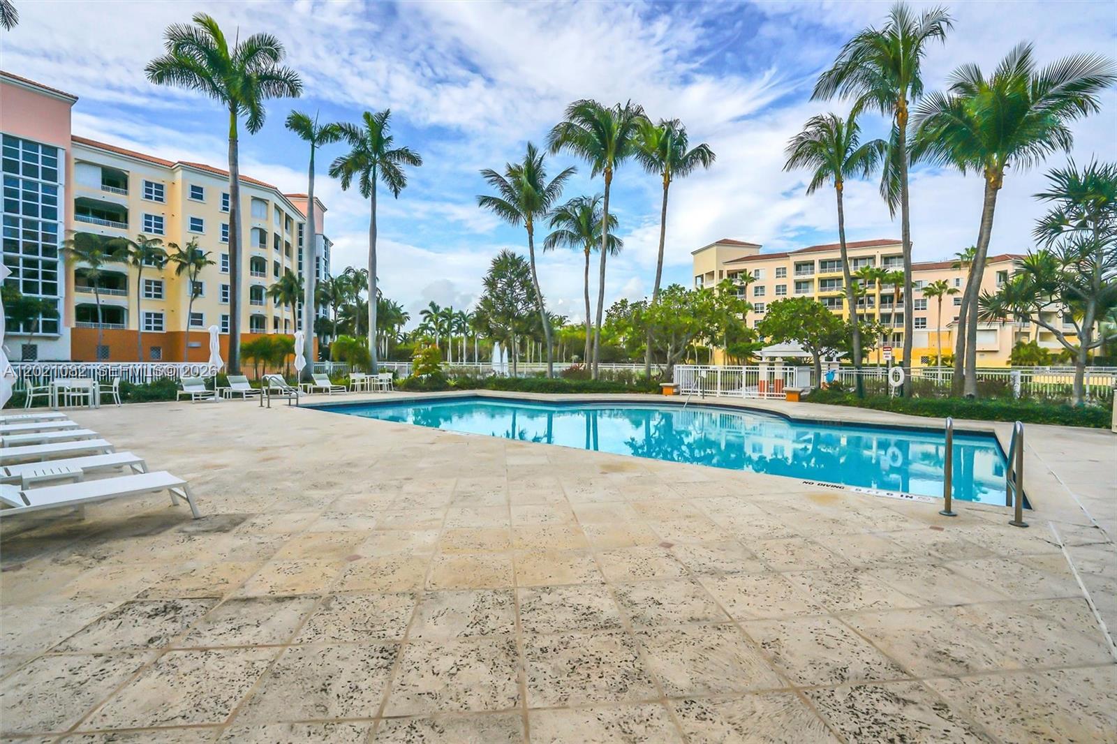 735 Crandon Boulevard, Unit 503 Key Biscayne, FL 33149 - Photo 14 of 38